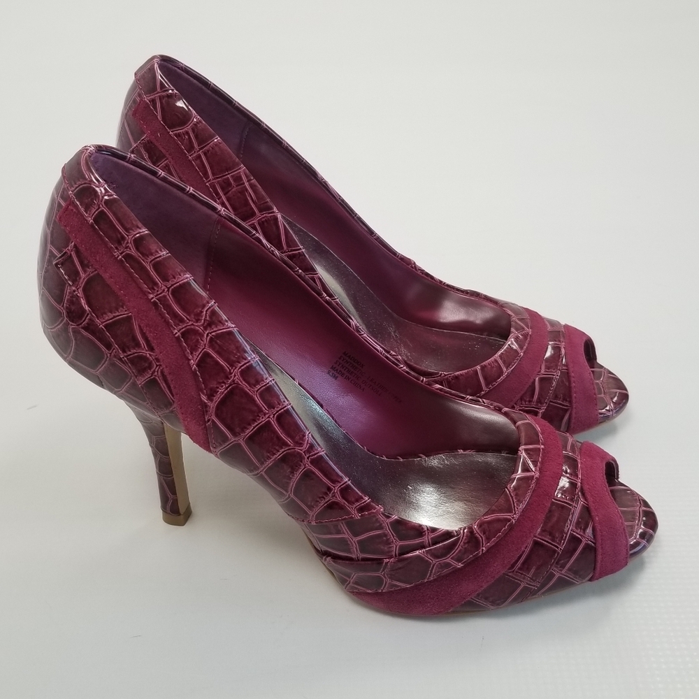 WHBM Maddox Croc Embossed Peep Toe Pumps Heels 9.5 - Picture 2 of 10